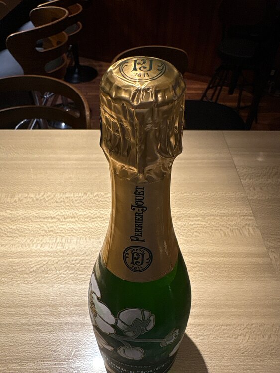 ベルエポック（お酒）の商品画像 - 査定依頼日：2025年4月30日 - 最高査定価格：17,000円