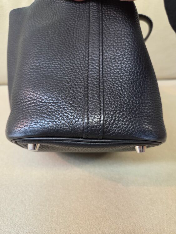 ピコタンロック（ブランドバッグ）の商品画像 - 査定依頼日：2025年10月14日 - 最高査定価格：500,000円