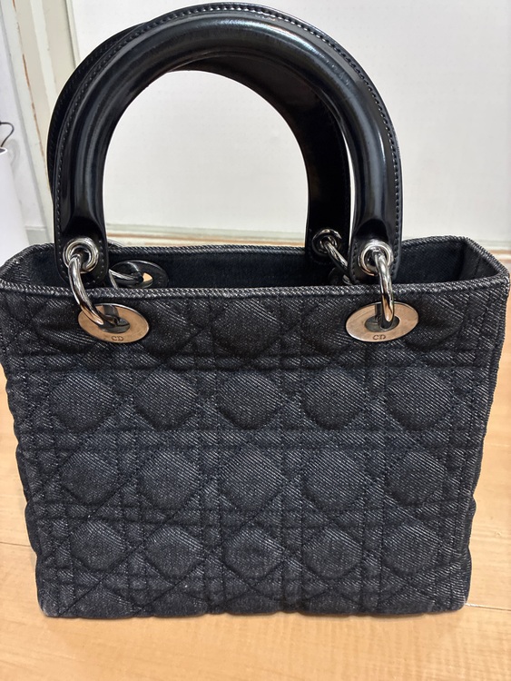 ディオール  （ブランドバッグ）の商品画像 - 査定依頼日：2025年12月2日 - 最高査定価格：150,000円