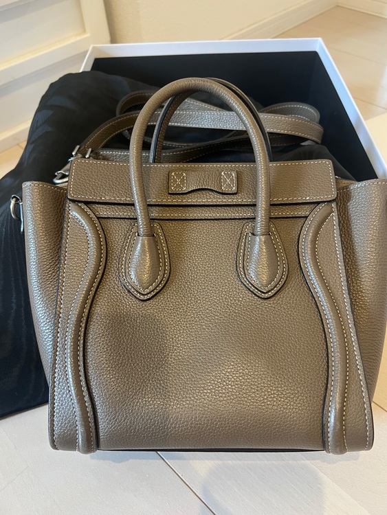 セリーヌ  （ブランドバッグ）の商品画像 - 査定依頼日：2025年8月26日 - 最高査定価格：160,000円