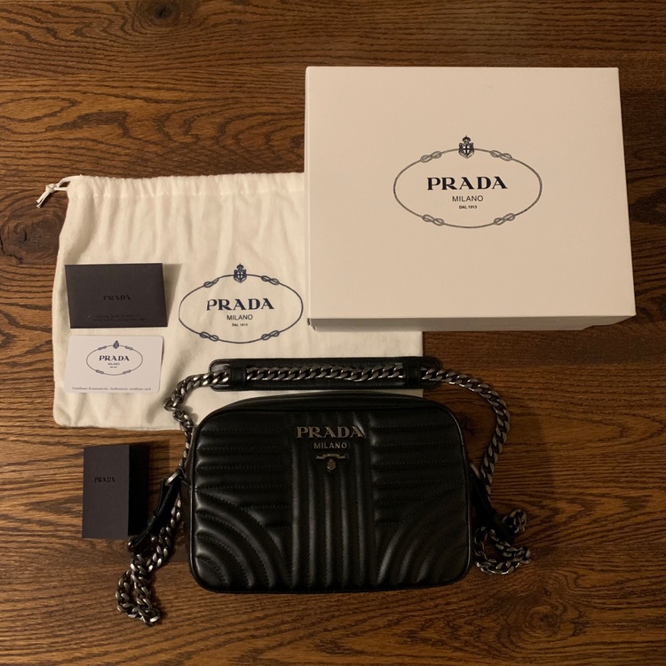 プラダ  （ブランドバッグ）の商品画像 - 査定依頼日：2026年2月8日 - 最高査定価格：110,000円