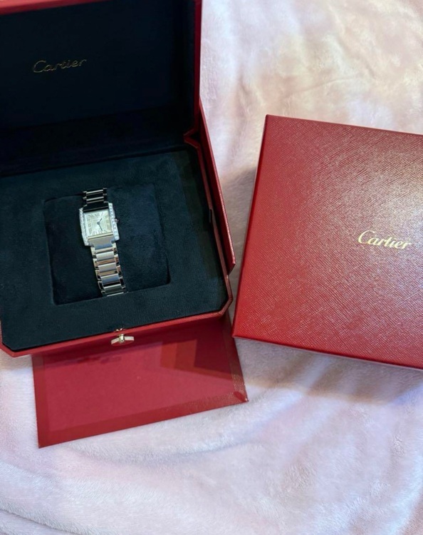 カルティエ タンク （高級時計）の商品画像 - 査定依頼日：2025年11月6日 - 最高査定価格：900,000円