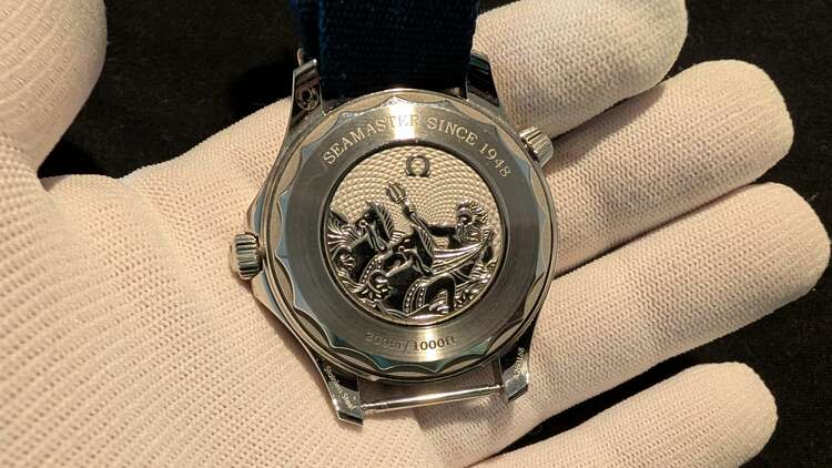 オメガ シーマスター 2103042200300（高級時計）の商品画像 - 査定依頼日：2025年3月30日 - 最高査定価格：660,000円