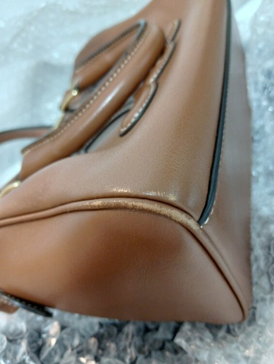 スモール ボストン / スムースカーフスキン（ブランドバッグ）の商品画像 - 査定依頼日：2025年2月9日 - 最高査定価格：200,000円