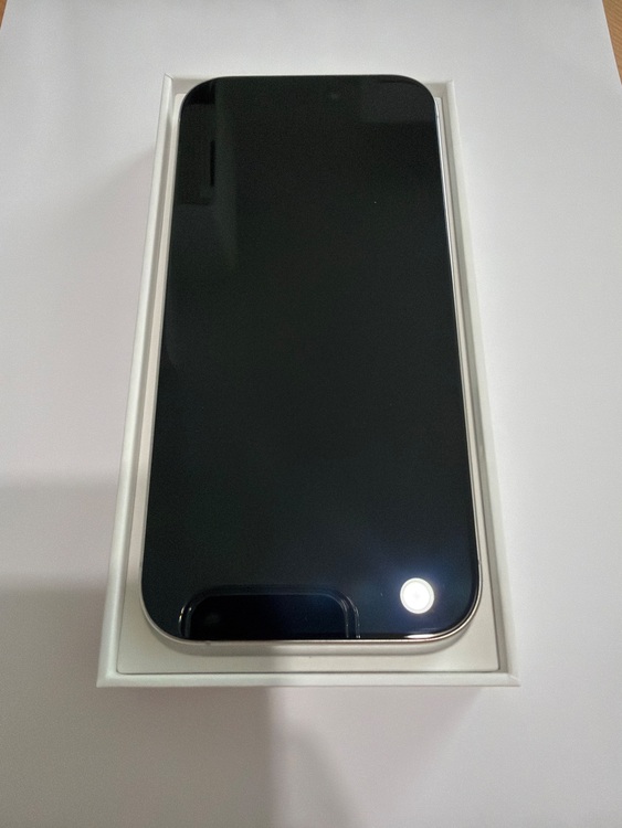 iPhone 16 Pro 256GB SIMフリー（スマホ）の商品画像 - 査定依頼日：2025年10月2日 - 最高査定価格：131,000円