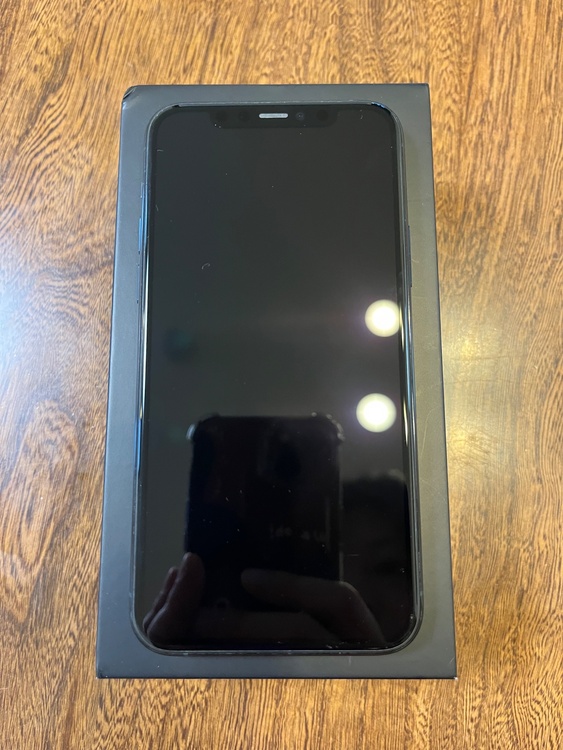 iPhone11Pro 64GB ミッドナイトグリーン（スマホ）の商品画像 - 査定依頼日：2026年8月21日 - 最高査定価格：22,500円