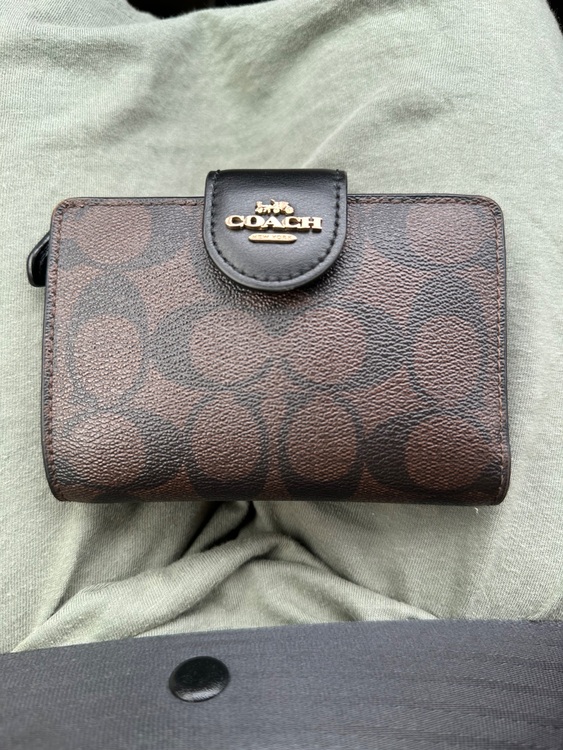 その他 コーチ （ブランドバッグ）の商品画像 - 査定依頼日：2025年10月4日 - 最高査定価格：2,000円