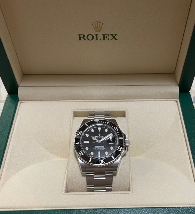 ロレックス サブマリーナー 126610L（高級時計）の商品画像 - 査定依頼日：2025年10月9日 - 最高査定価格：2,000,000円