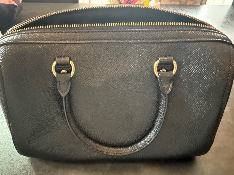 F79946（ブランドバッグ）の商品画像 - 査定依頼日：2026年4月2日 - 最高査定価格：8,000円