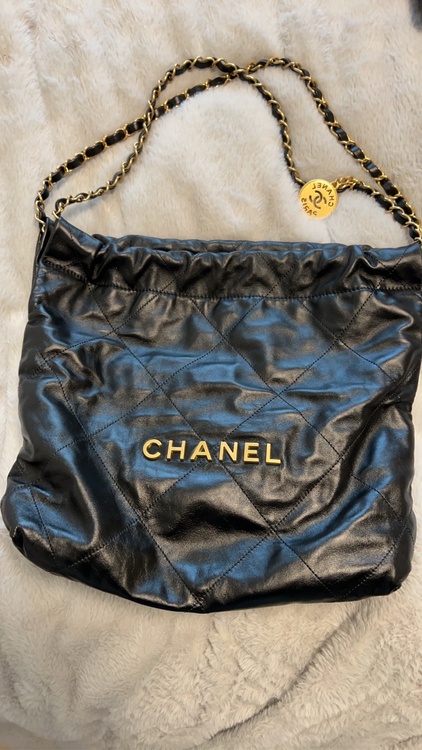 CHANEL22 スモール（ブランドバッグ）の商品画像 - 査定依頼日：2025年12月18日 - 最高査定価格：500,000円