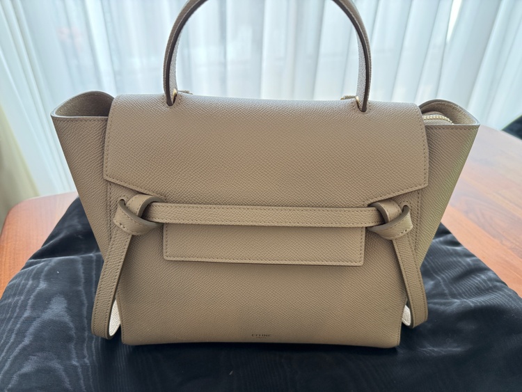 ベルトバッグ　マイクロ（ブランドバッグ）の商品画像 - 査定依頼日：2026年3月15日 - 最高査定価格：125,000円