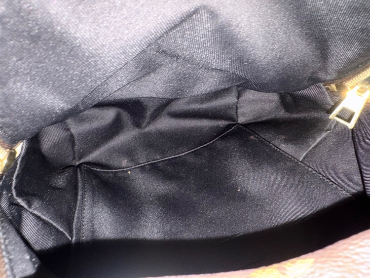 パームスプリングス PM（ブランドバッグ）の商品画像 - 査定依頼日：2026年4月7日 - 最高査定価格：180,000円