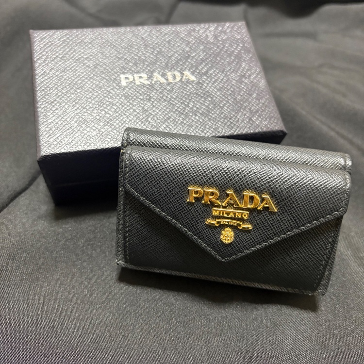 プラダ  （ブランドバッグ）の商品画像 - 査定依頼日：2025年10月26日 - 最高査定価格：30,000円