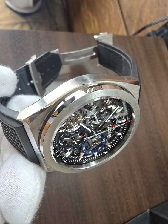 ゼニス その他 ゼニスデファイ 95.9000.9004/78.R782（高級時計）の商品画像 - 査定依頼日：2025年6月2日 - 最高査定価格：830,000円