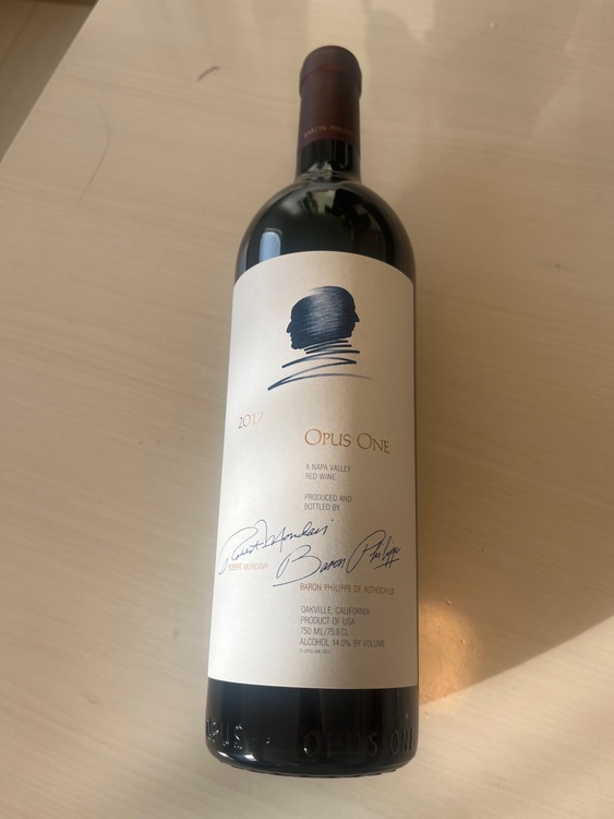 ワイン オーパスワン （お酒）の商品画像 - 査定依頼日：2025年11月26日 - 最高査定価格：45,700円