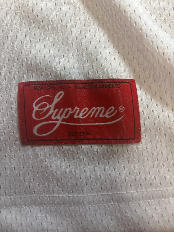 Supreme Bandana Football Jersey（古着・ファッション）の商品画像 - 査定依頼日：2026年6月29日 - 最高査定価格：100円