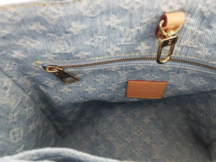 ルイヴィトン モノグラム （ブランドバッグ）の商品画像 - 査定依頼日：2025年5月22日 - 最高査定価格：300,000円
