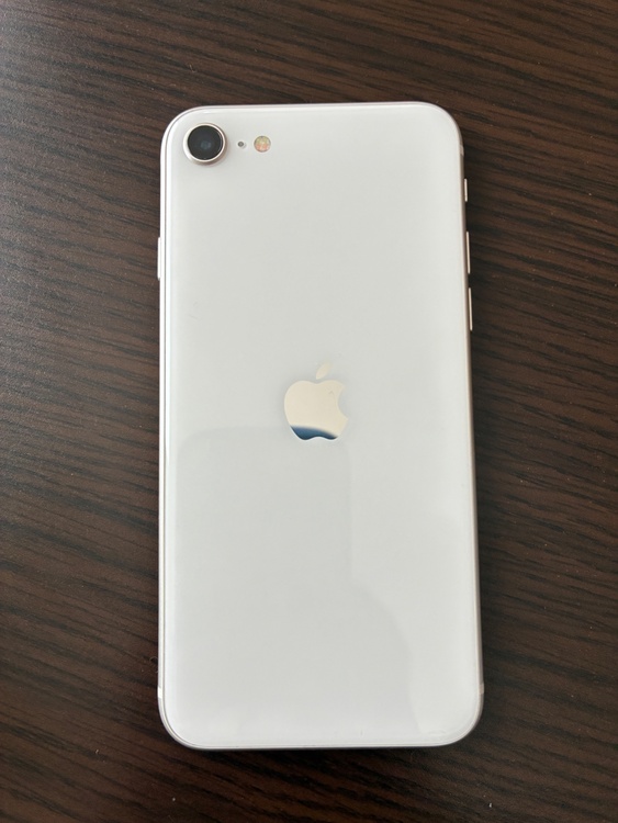 iPhone SE (第 3 世代) 128GB SIMフリー（スマホ）の商品画像 - 査定依頼日：2026年1月11日 - 最高査定価格：25,000円
