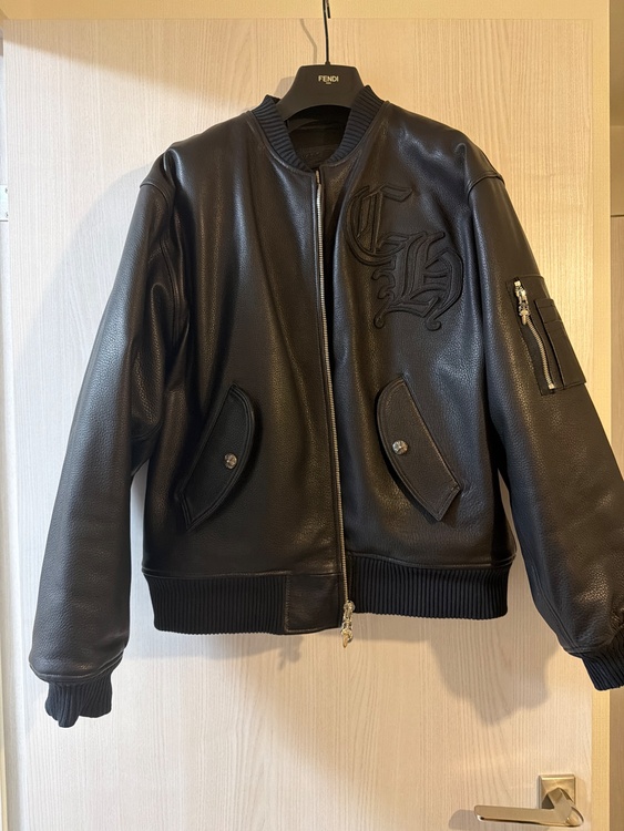 オン・ターゲット Mサイズ（古着・ファッション）の商品画像 - 査定依頼日：2025年12月20日 - 最高査定価格：1,250,000円