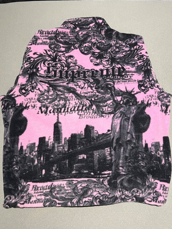 Supreme New York Fleece Jacket "Pink"（古着・ファッション）の商品画像 - 査定依頼日：2026年3月29日 - 最高査定価格：13,000円