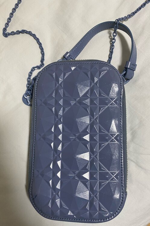 フォンホルダー（ブランド財布・小物）の商品画像 - 査定依頼日：2025年5月27日 - 最高査定価格：35,000円