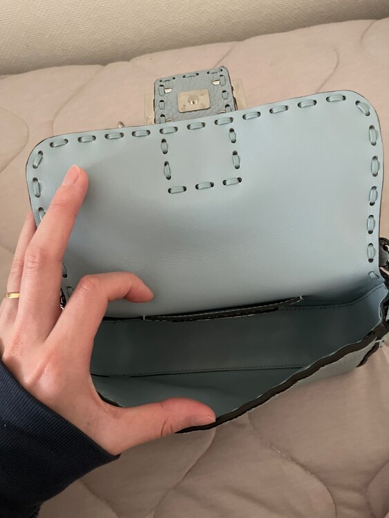 フェンディ  （ブランドバッグ）の商品画像 - 査定依頼日：2025年3月22日 - 最高査定価格：150,000円