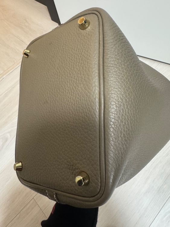 ピコタンロックPM（ブランドバッグ）の商品画像 - 査定依頼日：2026年4月6日 - 最高査定価格：800,000円