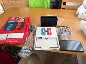 Nintendo Switch（有機ELモデル）Joy-Con（L）ネオンブルー（ゲーム機本体・ゲームソフト）の商品画像 - 査定依頼日：2025年12月9日 - 最高査定価格：19,000円