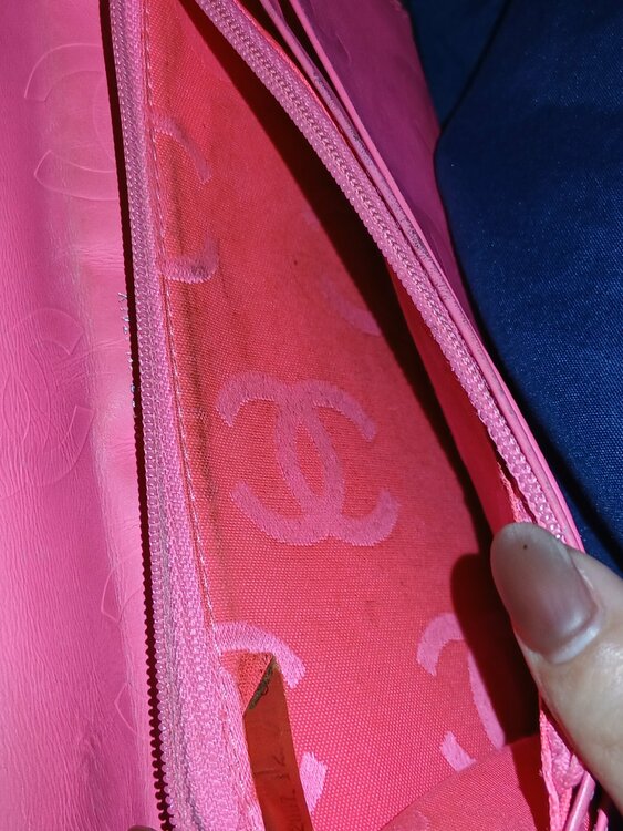 シャネルカンボンライン二つ折財布A26717（ブランド財布・小物）の商品画像 - 査定依頼日：2026年4月2日 - 最高査定価格：40,000円