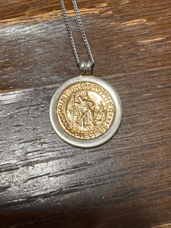 【ティファニー セント クリストファー ネックレストップ】（金・貴金属）の商品画像 - 査定依頼日：2025年6月24日 - 最高査定価格：33,000円