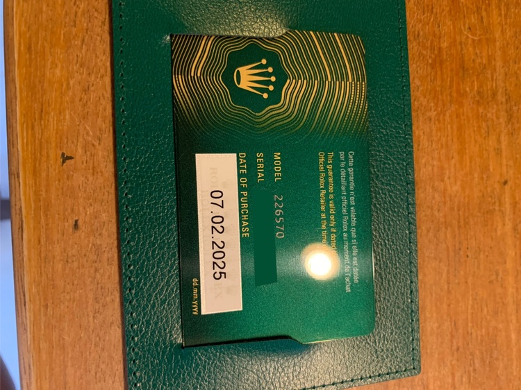 ロレックス エクスプローラー 22657（高級時計）の商品画像 - 査定依頼日：2025年7月21日 - 最高査定価格：1,600,000円