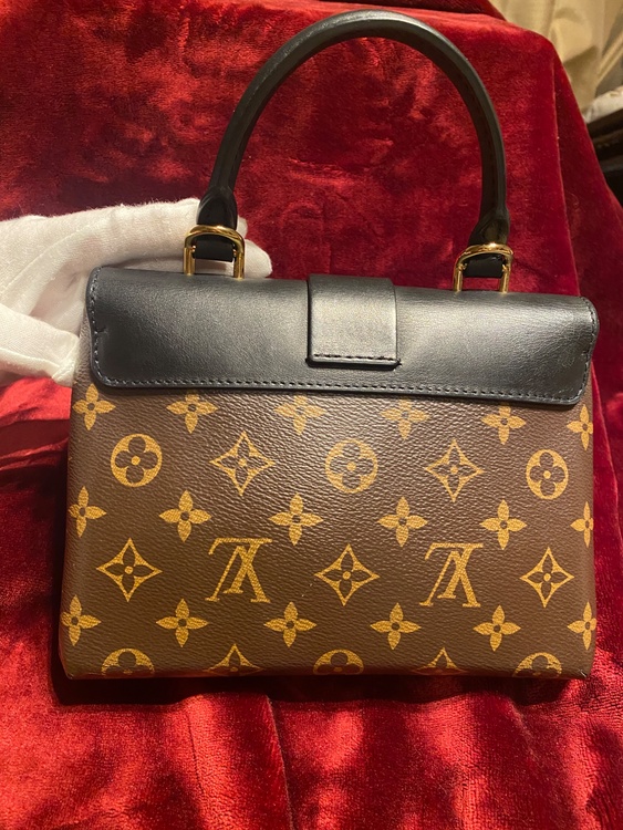 ロッキーBB（ブランドバッグ）の商品画像 - 査定依頼日：2026年3月22日 - 最高査定価格：150,000円