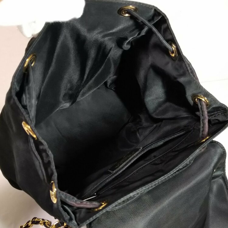 プラダ  （ブランドバッグ）の商品画像 - 査定依頼日：2026年5月17日 - 最高査定価格：50,000円