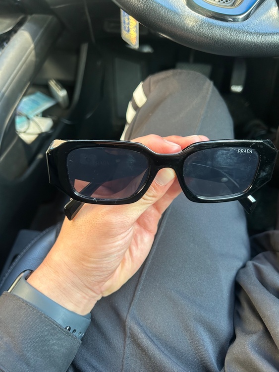 プラダ  （ブランドバッグ）の商品画像 - 査定依頼日：2026年2月21日 - 最高査定価格：23,000円