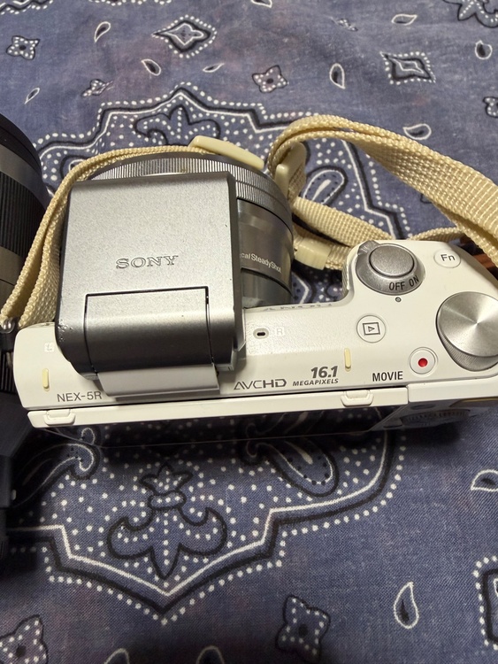 SONY NEX-5R（カメラ）の商品画像 - 査定依頼日：2026年8月13日 - 最高査定価格：11,000円