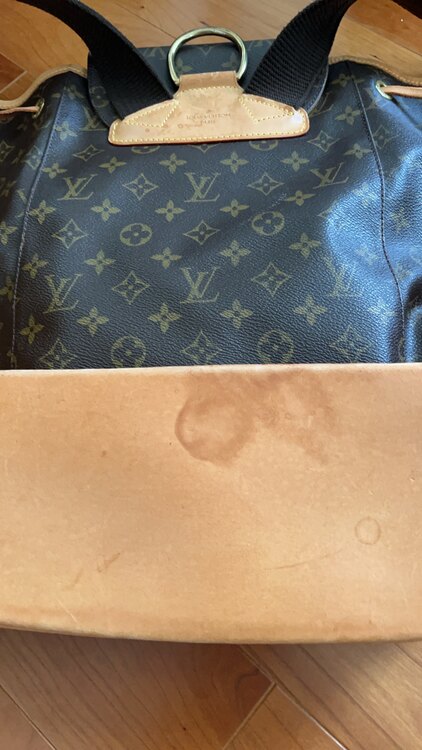 リュック（ブランドバッグ）の商品画像 - 査定依頼日：2025年4月1日 - 最高査定価格：100,000円