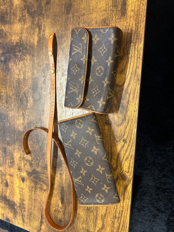 LV腰掛けポーチ（ブランドバッグ）の商品画像 - 査定依頼日：2026年4月29日 - 最高査定価格：100,000円