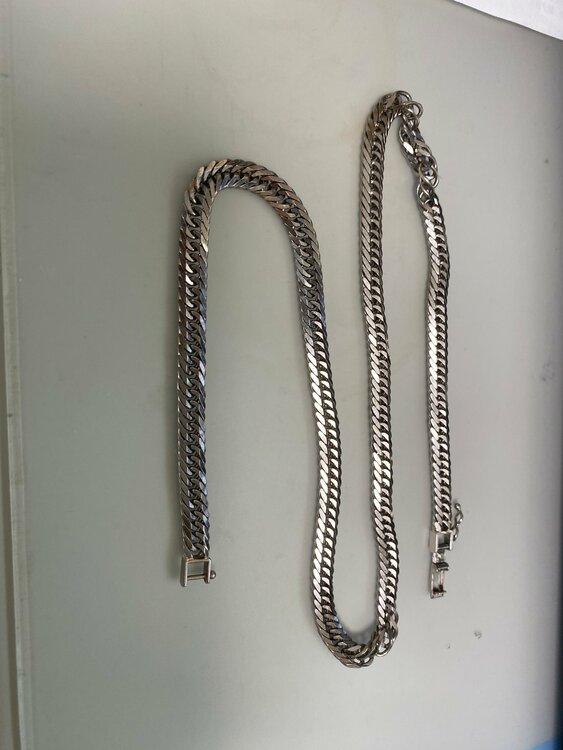 8面 喜平ネックレス K18WG 50グラム 長さ約４８センチ（金・貴金属）の商品画像 - 査定依頼日：2026年8月29日 - 最高査定価格：956,000円