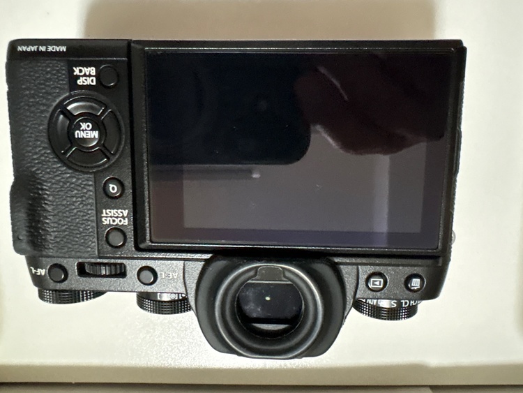 FX-T1B/1855KIT（カメラ）の商品画像 - 査定依頼日：2026年6月29日 - 最高査定価格：62,000円