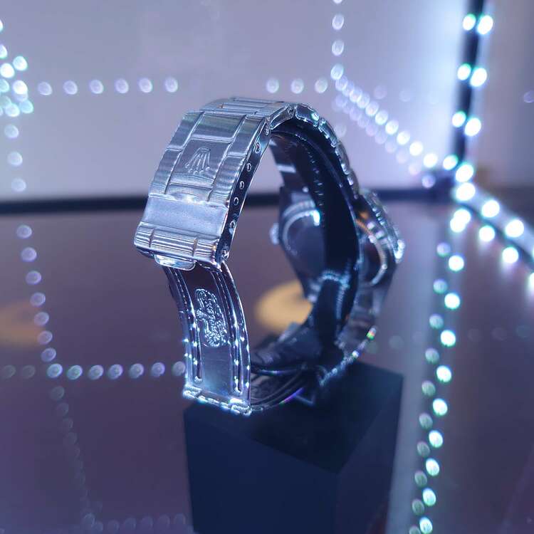 ロレックス エクスプローラー 114270（高級時計）の商品画像 - 査定依頼日：2025年1月23日 - 最高査定価格：820,000円