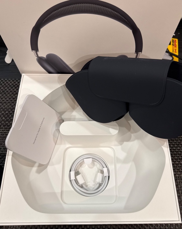 AirPodsMax（オーディオ・スピーカー）の商品画像 - 査定依頼日：2026年3月4日 - 最高査定価格：34,000円