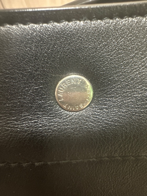 イブサンローラン  （ブランドバッグ）の商品画像 - 査定依頼日：2026年3月5日 - 最高査定価格：100,000円