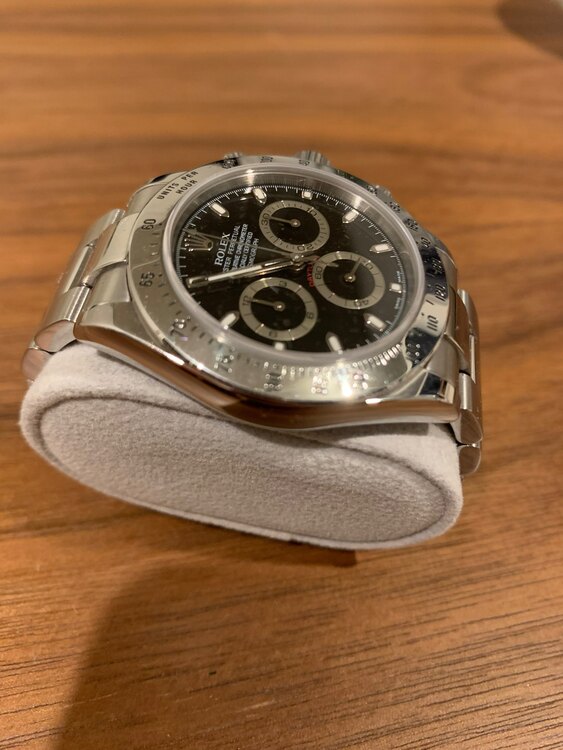 ロレックス　デイトナ（高級時計）の商品画像 - 査定依頼日：2024年12月24日 - 最高査定価格：2,900,000円