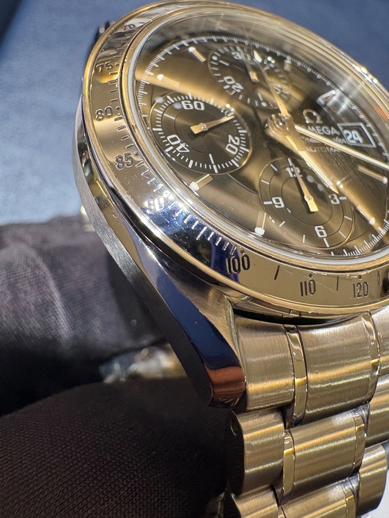 オメガ スピードマスター 3513.5（高級時計）の商品画像 - 査定依頼日：2025年9月22日 - 最高査定価格：290,000円