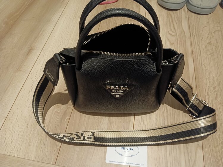 プラダ  （ブランドバッグ）の商品画像 - 査定依頼日：2026年1月29日 - 最高査定価格：210,000円
