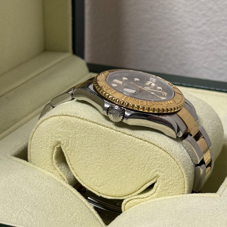 ROLEX ヨットマスター 168623 シルバー コンビ 箱保証書付（高級時計）の商品画像 - 査定依頼日：2026年10月20日 - 最高査定価格：1,000,000円