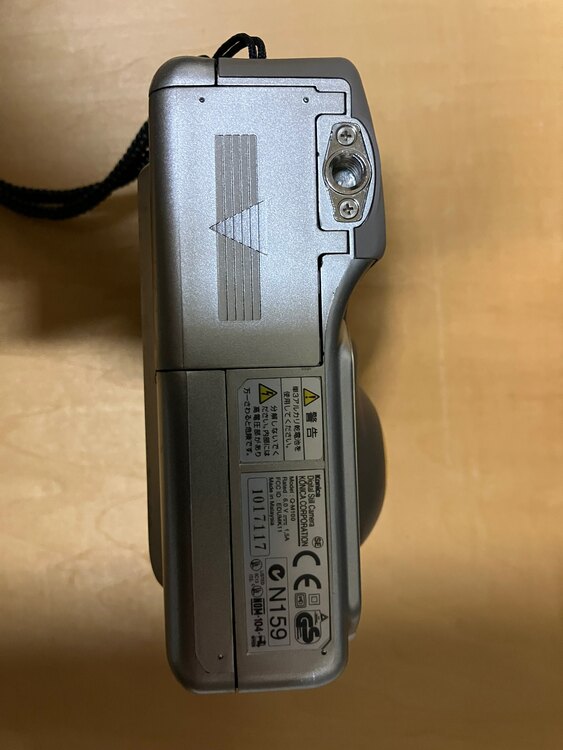 コニカ　Q −M100 デジタルカメラ（カメラ）の商品画像 - 査定依頼日：2025年2月16日