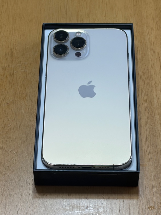 iPhone 13pro MAX 128G（スマホ）の商品画像 - 査定依頼日：2026年10月24日 - 最高査定価格：59,000円