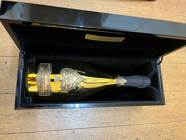 アルマンドゴールド（お酒）の商品画像 - 査定依頼日：2025年4月10日 - 最高査定価格：27,000円