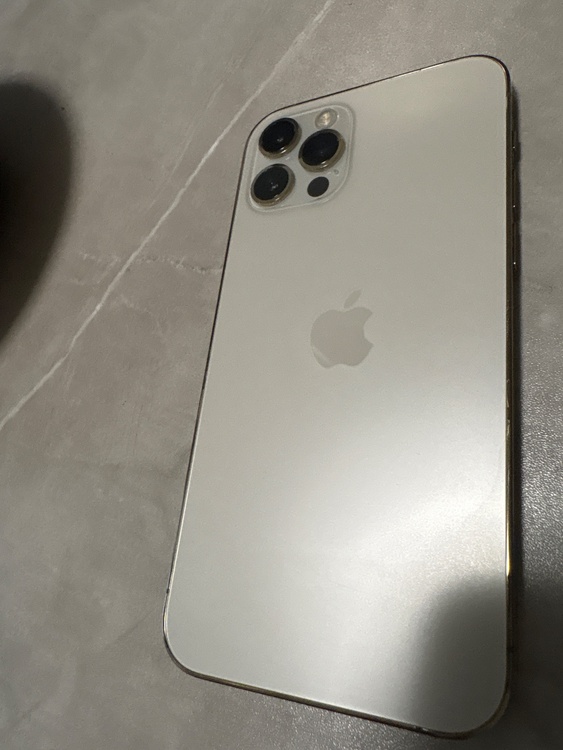 iPhone iPhone 12 128GB Softbank（スマホ）の商品画像 - 査定依頼日：2026年9月26日 - 最高査定価格：25,500円